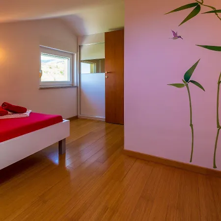 Besonderes Penthouse-apartment Auf Zwei Etagen - Nur 450 Meter Zum 아파트 크리크베니카