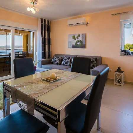 아파트 Besonderes Penthouse-apartment Auf Zwei Etagen - Nur 450 Meter Zum