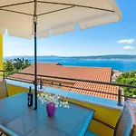 Besonderes Penthouse-apartment Auf Zwei Etagen - Nur 450 Meter Zum *