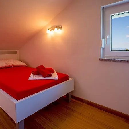 Besonderes Penthouse-apartment Auf Zwei Etagen - Nur 450 Meter Zum Appartement *