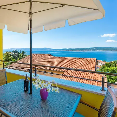 Besonderes Penthouse-apartment Auf Zwei Etagen - Nur 450 Meter Zum *