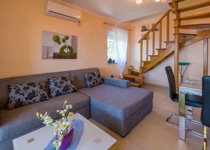 Besonderes Penthouse-apartment Auf Zwei Etagen - Nur 450 Meter Zum