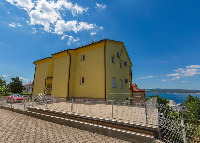 Besonderes Penthouse-apartment Auf Zwei Etagen - Nur 450 Meter Zum Crikvenica