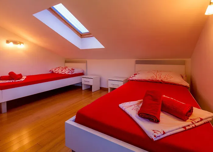 Apartman Besonderes Penthouse-apartment Auf Zwei Etagen - Nur 450 Meter Zum