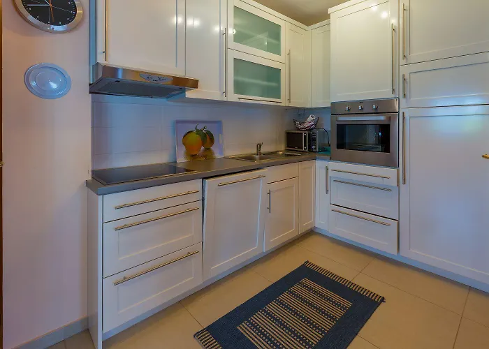 Besonderes Penthouse-apartment Auf Zwei Etagen - Nur 450 Meter Zum Apartman *