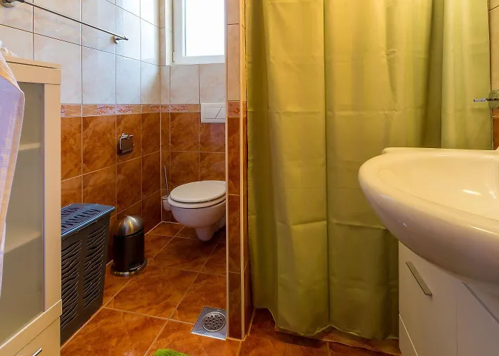 Besonderes Penthouse-apartment Auf Zwei Etagen - Nur 450 Meter Zum Apartman Crikvenica