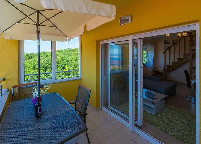 Apartman Besonderes Penthouse-apartment Auf Zwei Etagen - Nur 450 Meter Zum